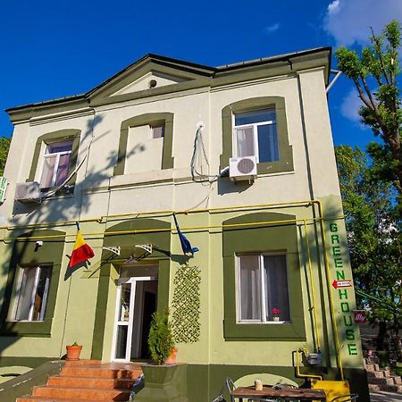 Green House Бухарест Экстерьер фото